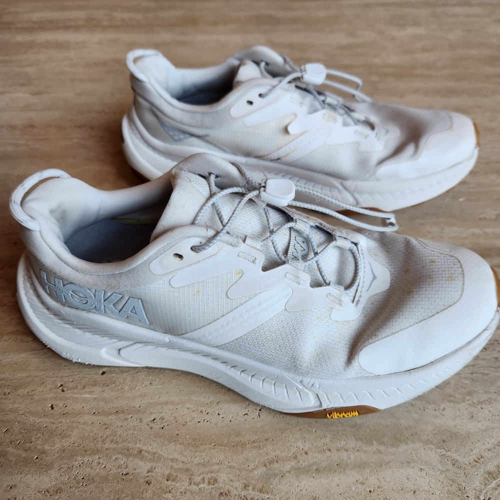 Hoka Women’s White Transport Shoe - US 7